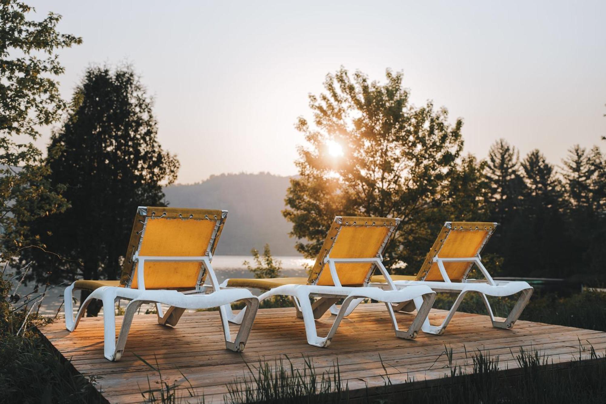 Lac-Superieur Lakefront Mountain View - Resort Loft מראה חיצוני תמונה