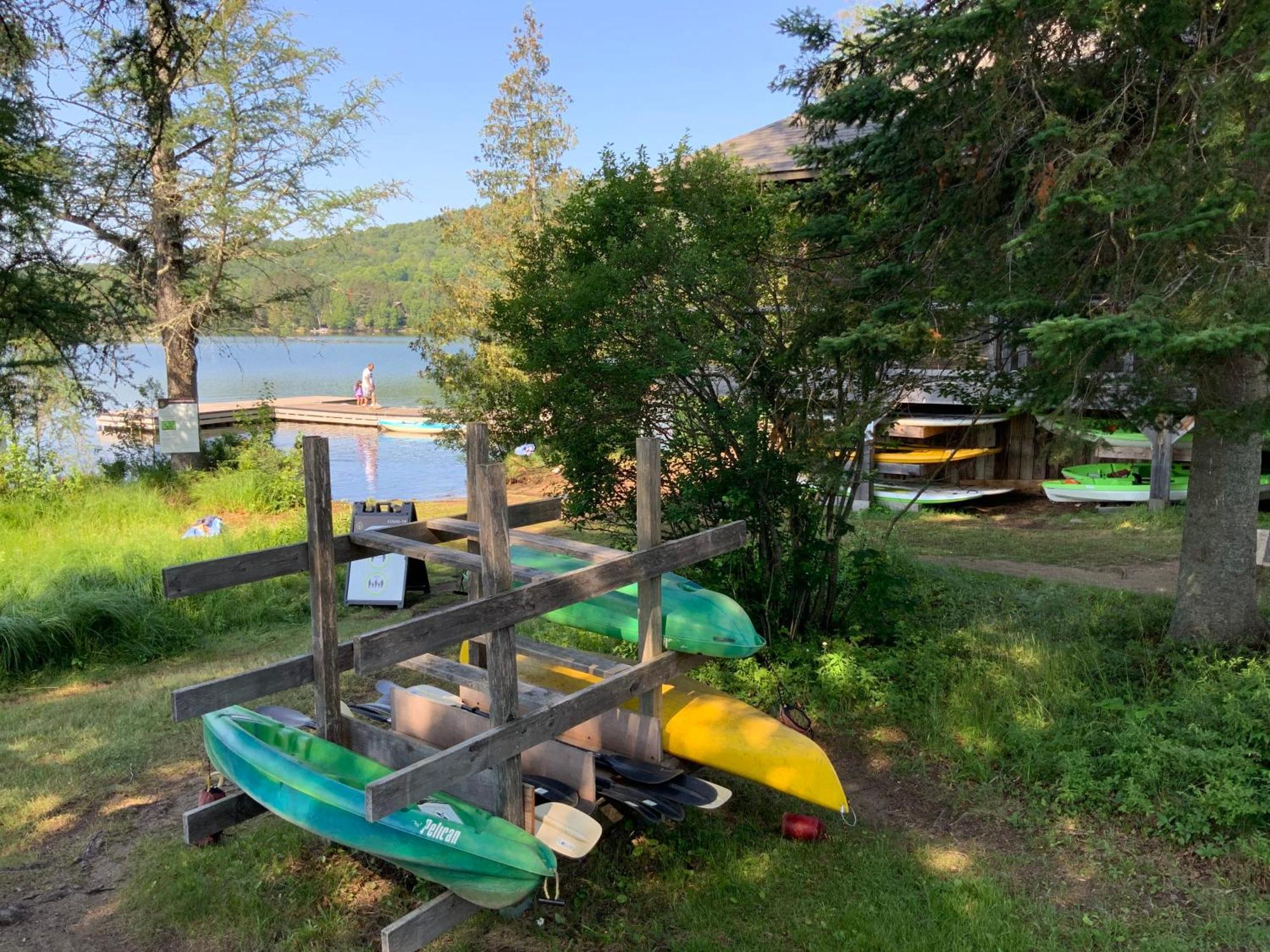 Lac-Superieur Lakefront Mountain View - Resort Loft מראה חיצוני תמונה